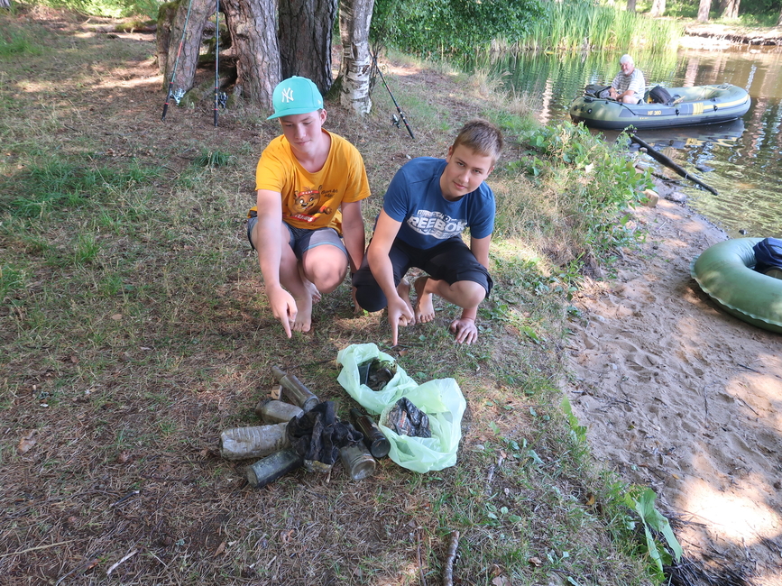 Käsmu loodusest leitud prügisaak