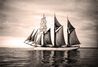 ANETTE 3-mastiline bramseilkuunar täispurjes Käsmu lahel