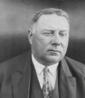 August Suksdorf 1878-1941 kaugsõidukapten purjelaevadel, kaugsõidu tüürimees aurikutel