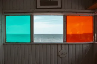 Käsmu Meremuuseum - Tuletorni värvilised aknad