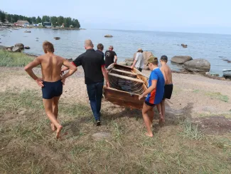 Käsmu Meremuuseum - Eistuki veeskamine NOOR KALUR 2019 laagri viimasel päeval