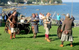 Käsmu Meremuuseum - 12.09.2013 Rahvusvahelise laineuuriate võõrustamine - Viikingite taaselustajad esinevad