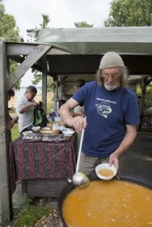 Käsmu Meremuuseum - 23.08.2013 Teadus.EE kapsasupi jagamine