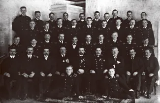 Käsmu Meremuuseum - Käsmu Merekooli õpilased 1915